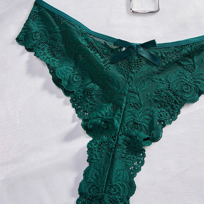 Babydoll e calcinha transparente em renda.