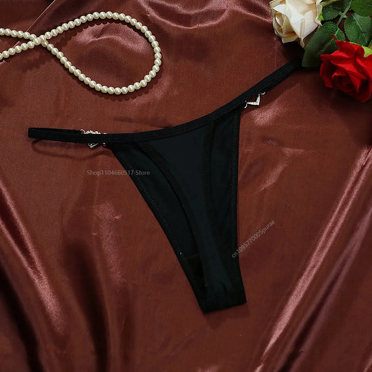 Calcinha String Fio Dental Cintura baixa.