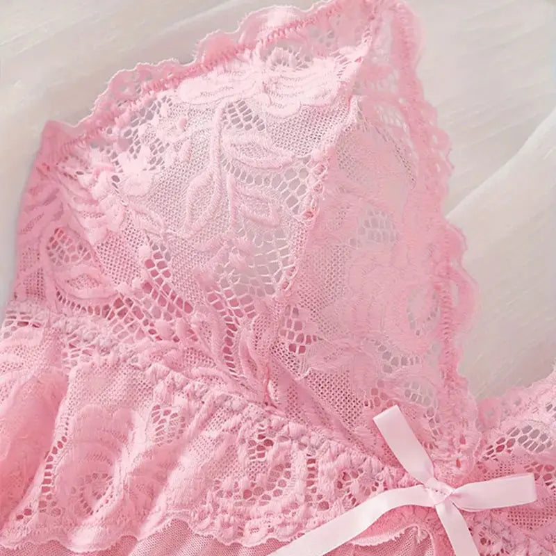 Babydoll e calcinha transparente em renda.