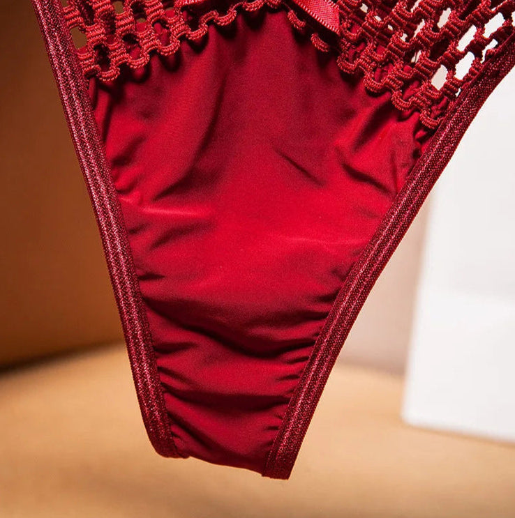 Calcinha Fio Dental Corte Cruzado.