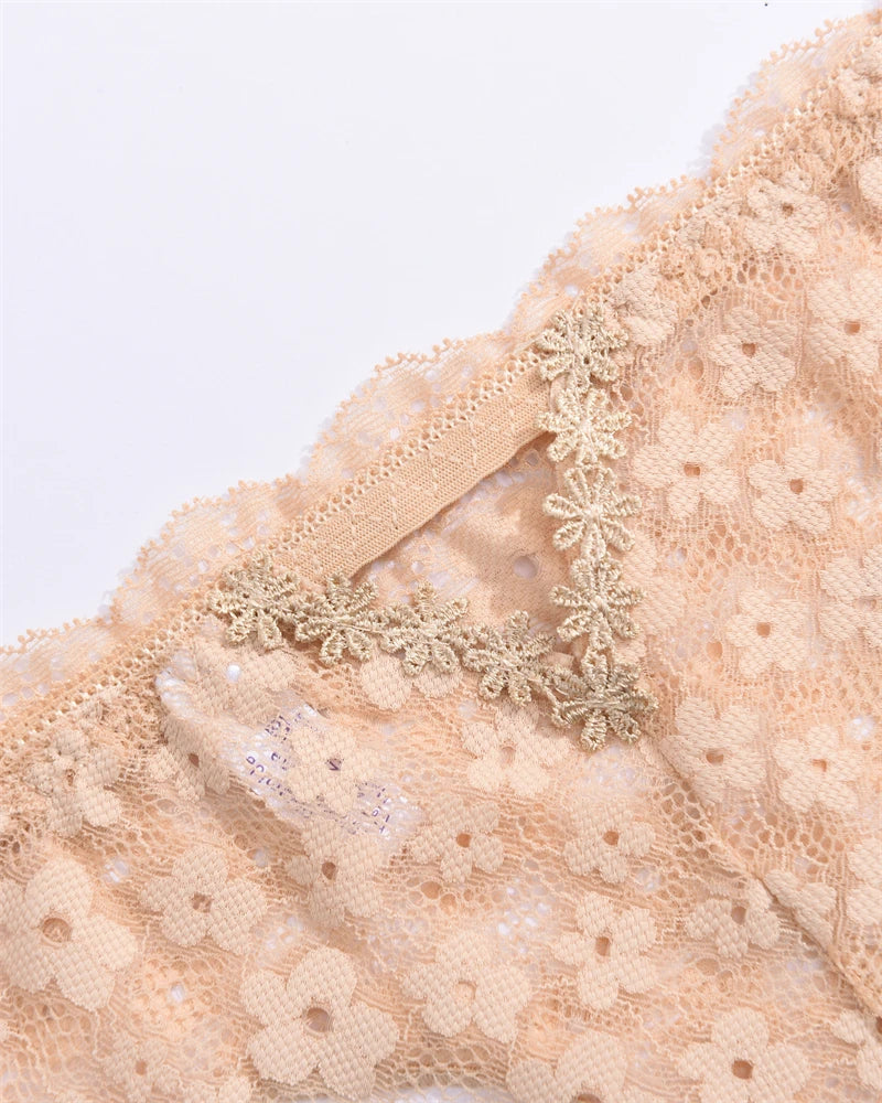 4 Peças calcinha biquini em renda flor