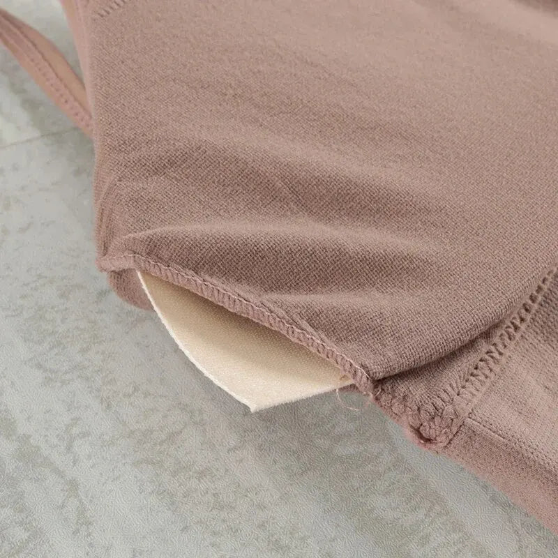 Conjunto Básico Sutiã e Calcinha Canelado.