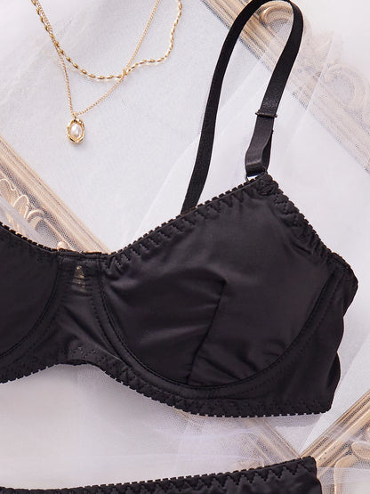 Conjunto Calcinha e Sutiã sem Bojo Básico